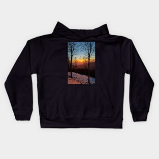 Sunset with sun in the frame Kids Hoodie
